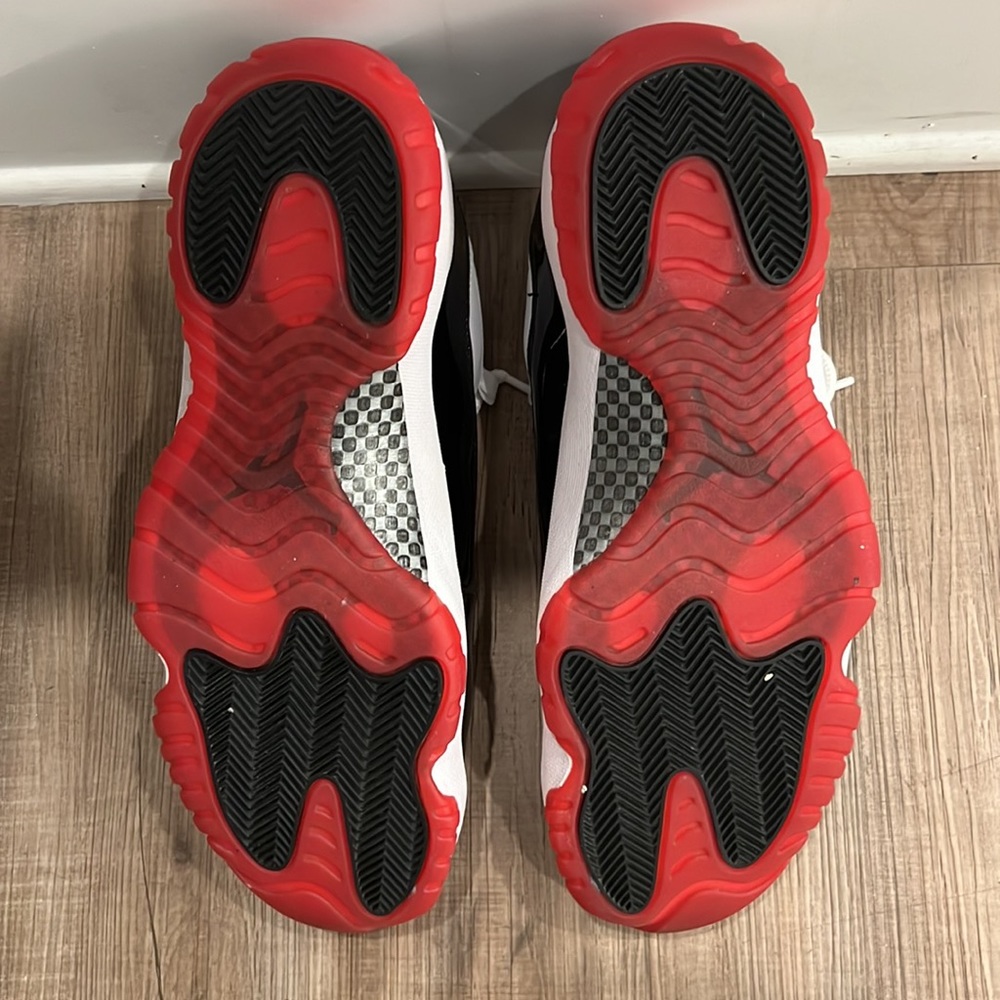 Jordan 11 Low Bred Size 13 - New - Picture 6 of 6